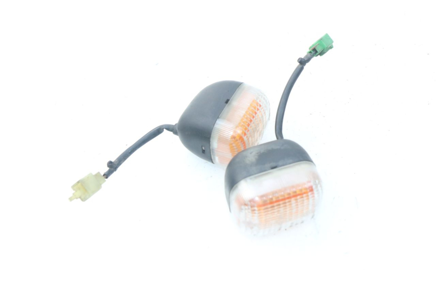 photo de CLIGNOTANT ARRIERE MBK STUNT NAKED 50 (2004 - 2018) - Détail de la pièce