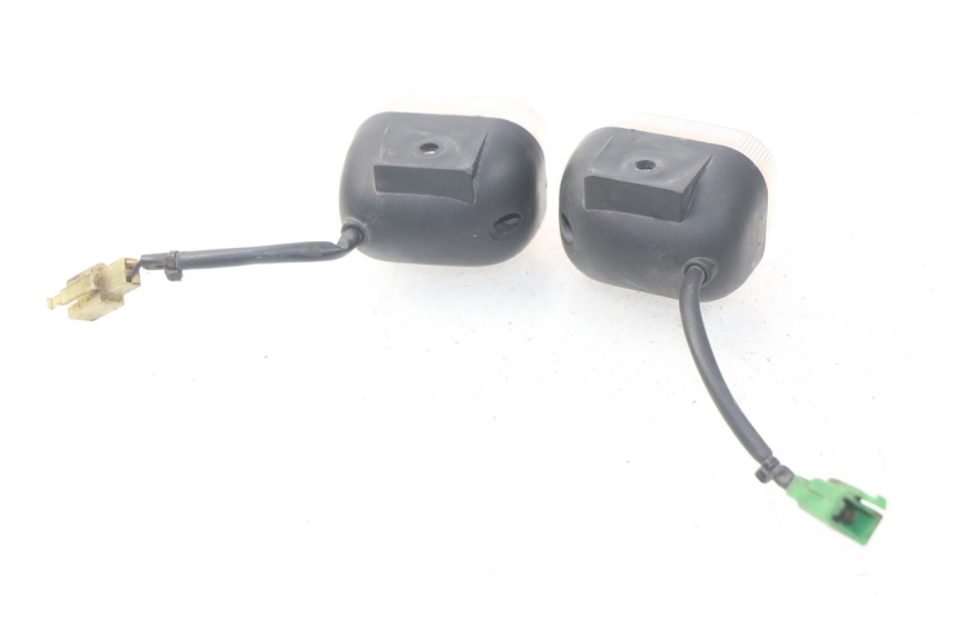 photo de CLIGNOTANT ARRIERE MBK STUNT NAKED 50 (2004 - 2018) - Zoom état d’usage