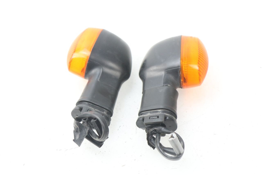 photo de CLIGNOTANT ARRIERE YAMAHA TDM ABS 900 (2002 - 2014) - Points de fixation