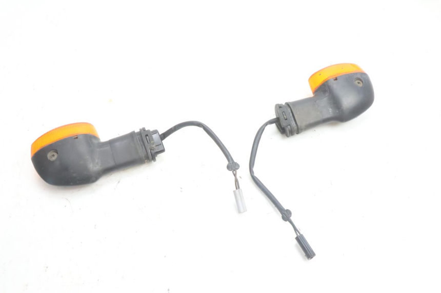 photo de CLIGNOTANT ARRIERE YAMAHA TDM ABS 900 (2002 - 2014) - Pièce contrôlée