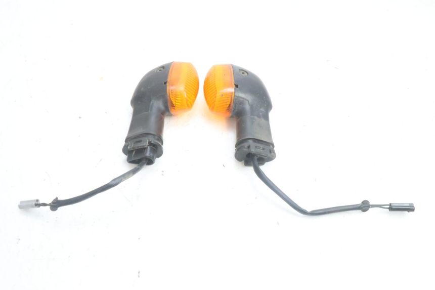 photo de CLIGNOTANT ARRIERE YAMAHA TDM ABS 900 (2002 - 2014) - Marquages et références