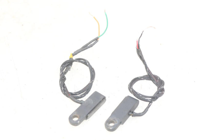 photo de CLIGNOTANT ARRIERE DAELIM VL DAYSTAR 125 (2000 - 2011) - Autre angle de vue