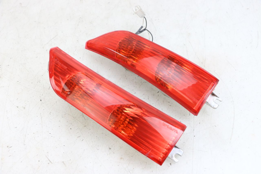 photo de CLIGNOTANT ARRIERE PIAGGIO XEVO - X EVO 125 (2007 - 2017) - Vue principale