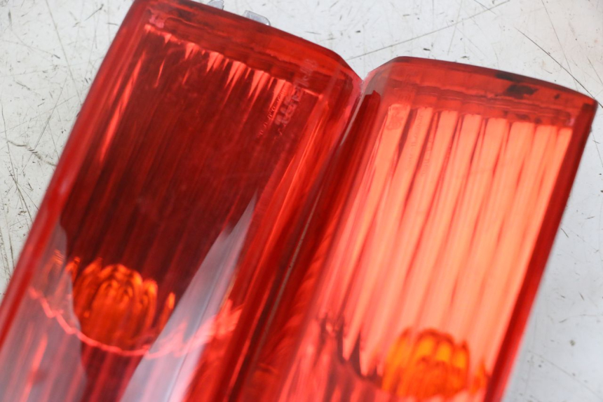 photo de CLIGNOTANT ARRIERE PIAGGIO XEVO - X EVO 125 (2007 - 2017) - Zoom état d’usage