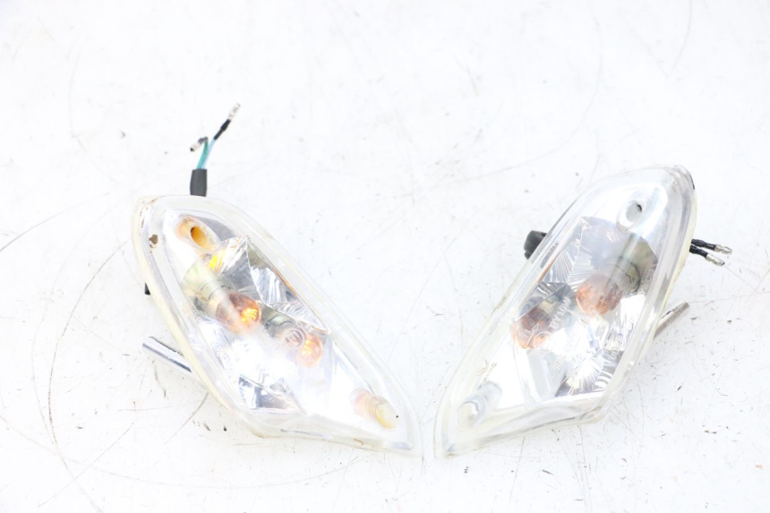 photo de CLIGNOTANT AVANT KYMCO AGILITY 4T 50 (2018 - 2022) - Vue principale