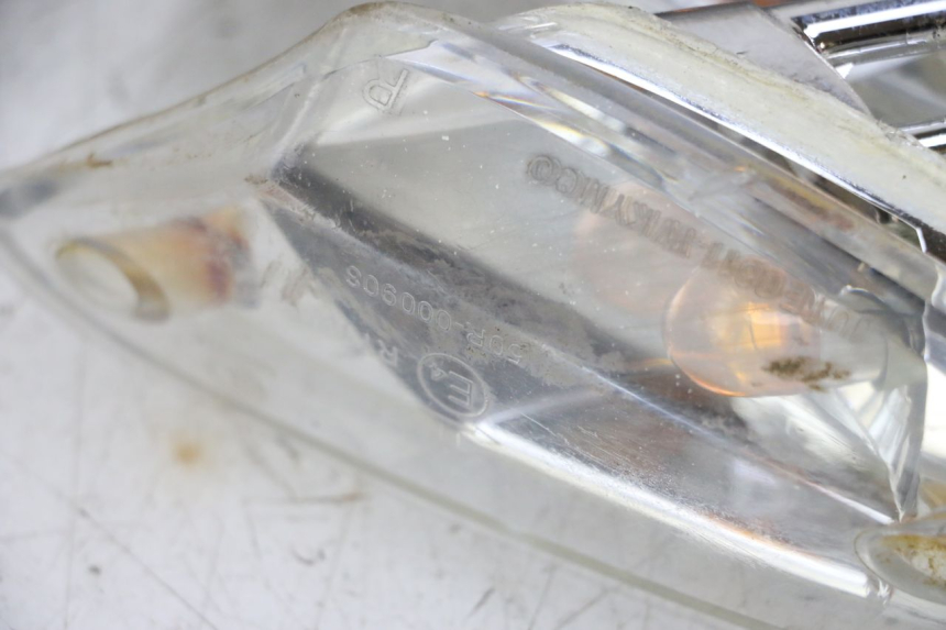 photo de CLIGNOTANT AVANT KYMCO AGILITY 4T 50 (2018 - 2022) - Autre angle de vue