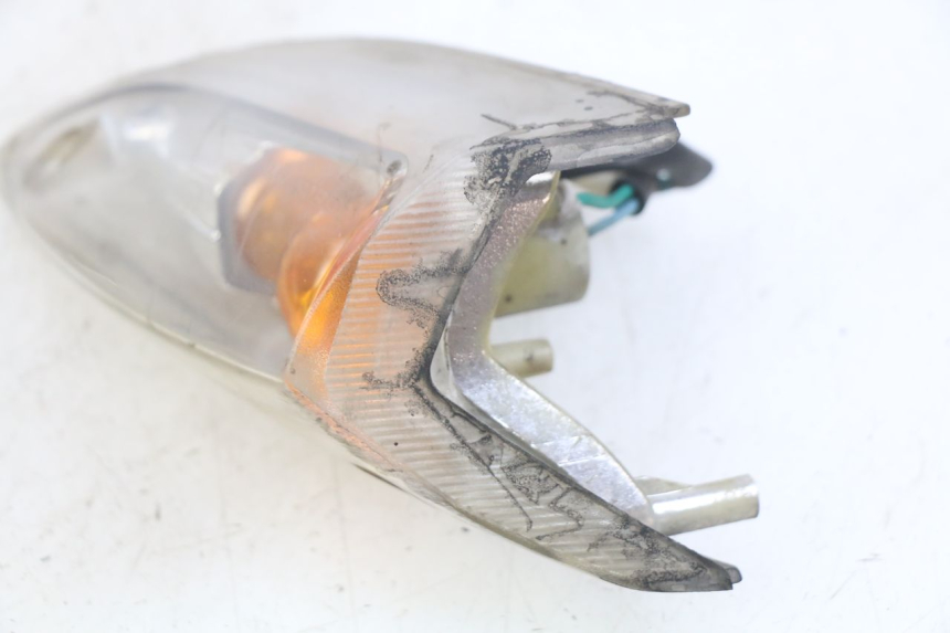 photo de CLIGNOTANT AVANT KYMCO AGILITY RS 4T 50 (2009 - 2013) - État de surface