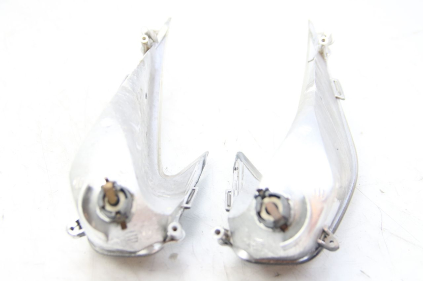 photo de CLIGNOTANT AVANT APRILIA ATLANTIC 125 (2003 - 2009) - Zoom état d’usage