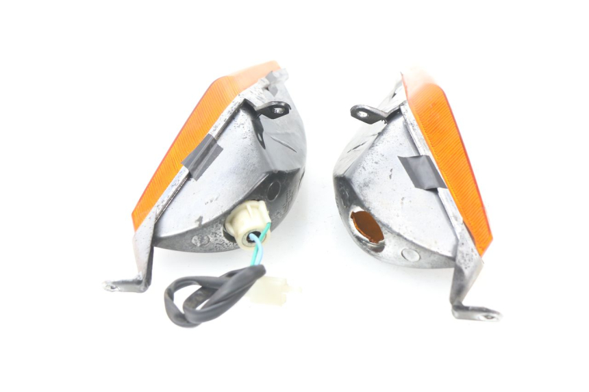 photo de CLIGNOTANT AVANT REVATTO CITYONE 125 (2006 - 2007) - Autre angle de vue