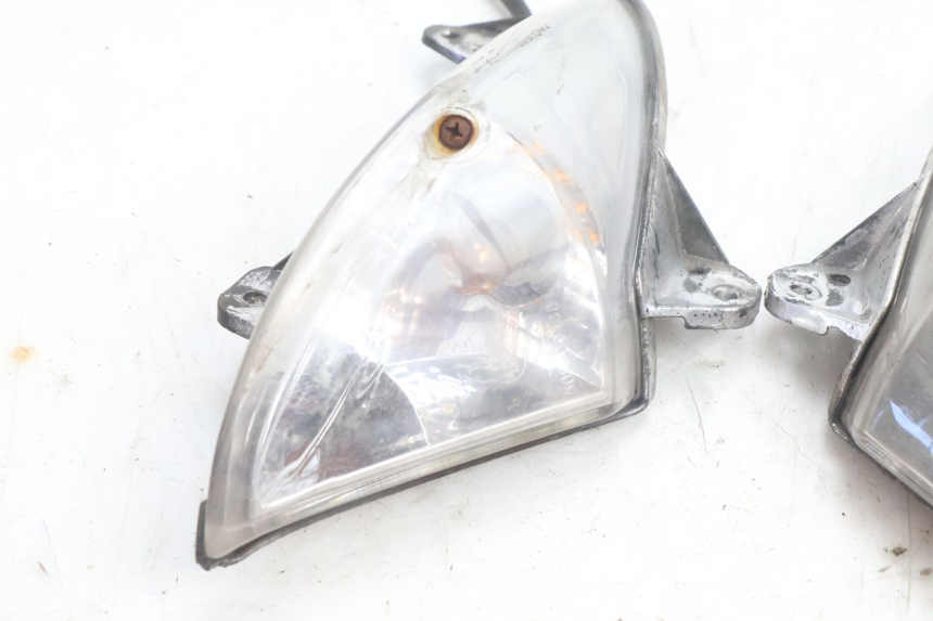 photo de CLIGNOTANT AVANT PEUGEOT CITYSTAR 125 (2011 - 2017) - Zoom état d’usage