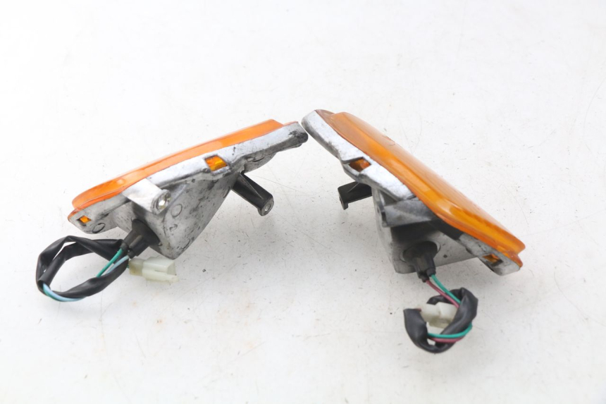 photo de CLIGNOTANT AVANT JMSTAR CJ12M 125 (2005 - 2007) - Autre angle de vue