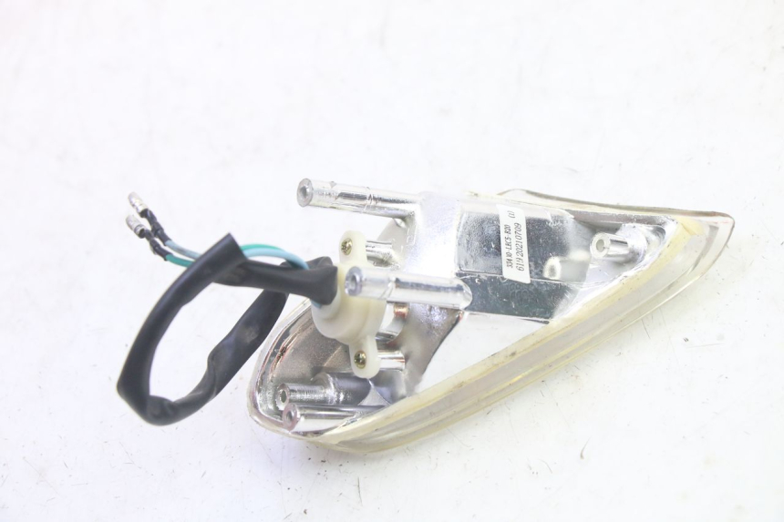 photo de CLIGNOTANT AVANT DROIT KYMCO AGILITY 4T 50 (2018 - 2022) - Vue d’ensemble