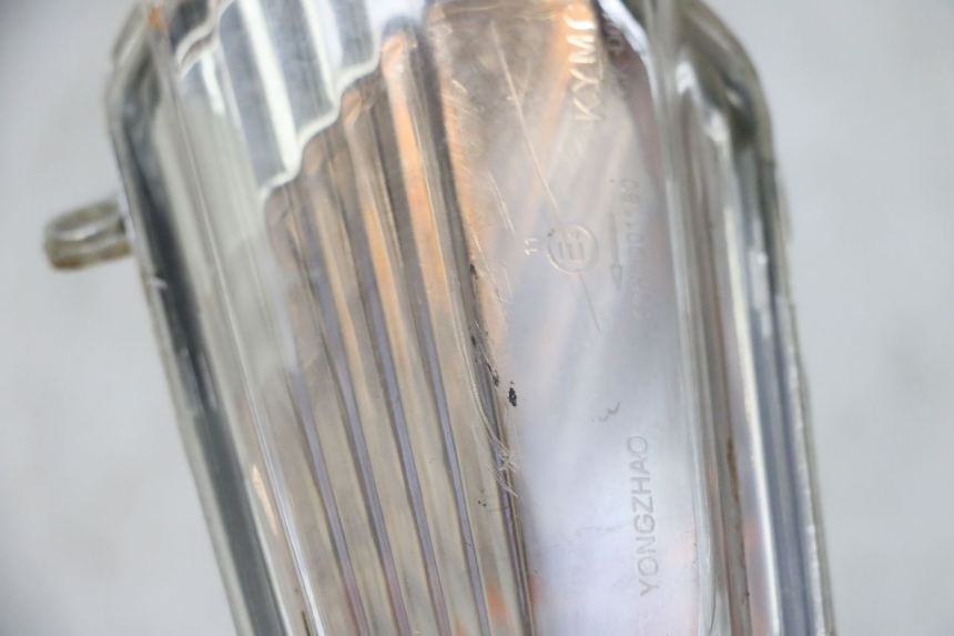 photo de CLIGNOTANT AVANT DROIT KYMCO AGILITY CITY 4T 50 (2008 - 2016) - Zoom état d’usage