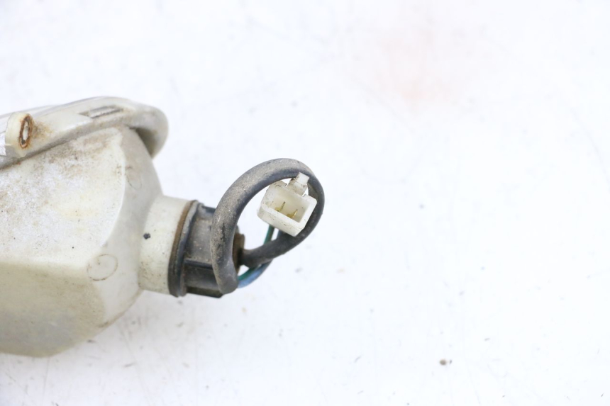 photo de CLIGNOTANT AVANT DROIT KYMCO AGILITY CITY 4T 50 (2008 - 2016) - Gros plan technique