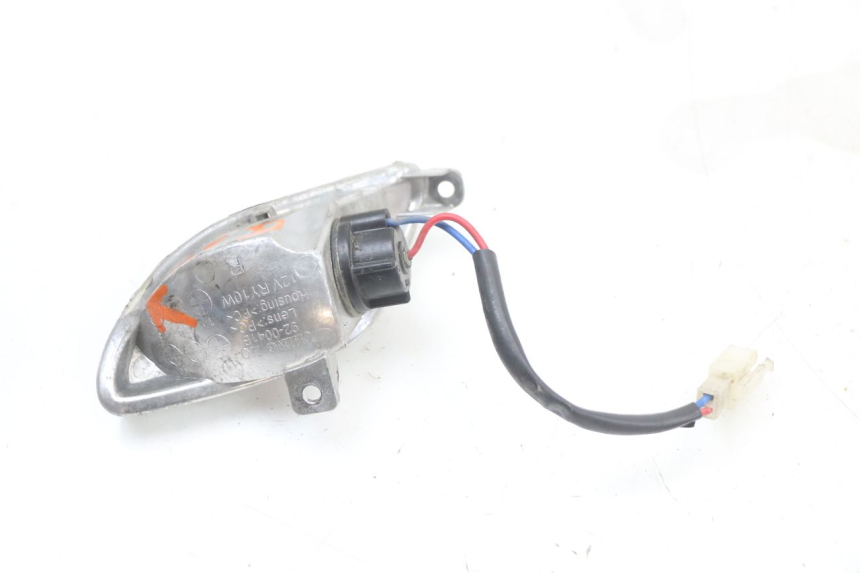 photo de CLIGNOTANT AVANT DROIT APRILIA SR MOTARD 50 (2012 - 2018) - Autre angle de vue