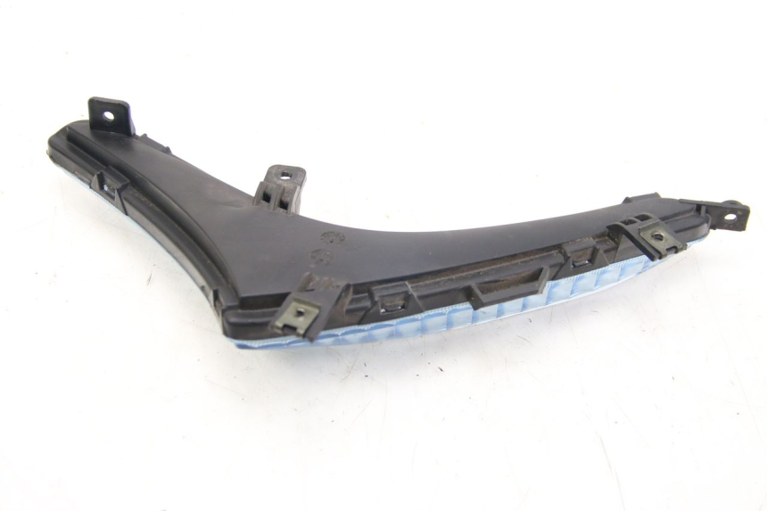 photo de CLIGNOTANT AVANT DROIT ECCITY ARTELEC 670 1 (2013 - 2017) - Zoom état d’usage