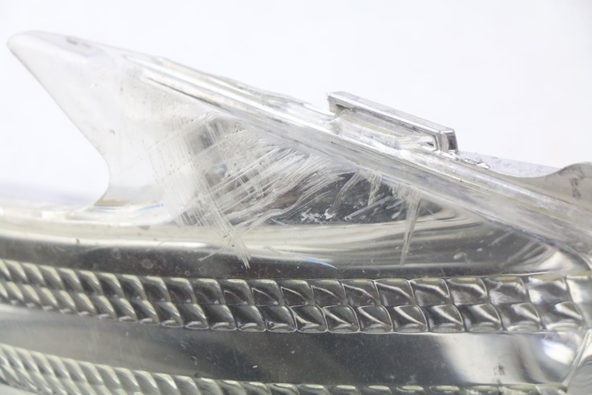 photo de CLIGNOTANT AVANT DROIT APRILIA ATLANTIC 125 (2003 - 2009) - Vue d’ensemble