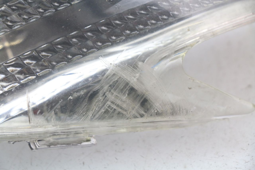 photo de CLIGNOTANT AVANT DROIT APRILIA ATLANTIC 125 (2003 - 2009) - Points de fixation