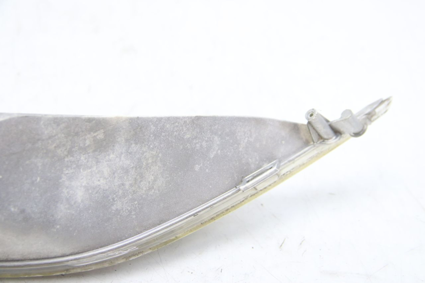 photo de CLIGNOTANT AVANT DROIT APRILIA ATLANTIC 500 (2002 - 2003) - Points de fixation