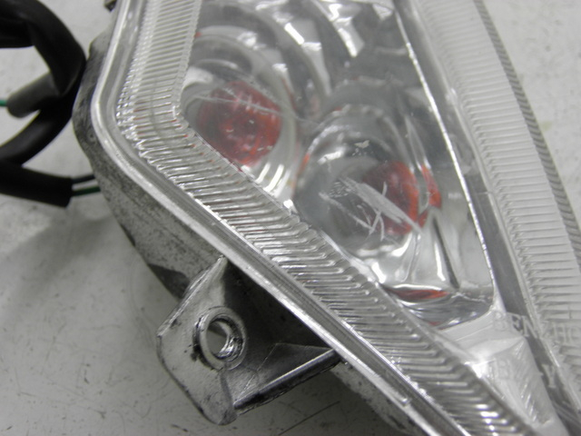 photo de CLIGNOTANT AVANT DROIT BENZHOU YY50QT31 VINTAGE 50 (2009 - 2012) - Détail de la pièce