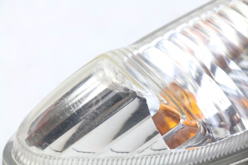 photo de CLIGNOTANT AVANT DROIT SUZUKI BURGMAN 125 (2007 - 2014) - Détails caractéristiques