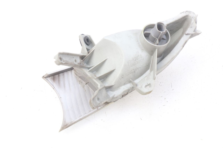 photo de CLIGNOTANT AVANT DROIT SUZUKI BURGMAN 125 (2007 - 2014) - Vue d’ensemble