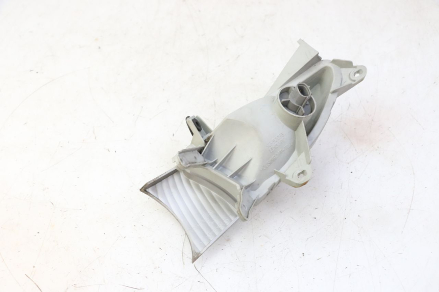 photo de CLIGNOTANT AVANT DROIT SUZUKI BURGMAN 125 (2007 - 2014) - Zoom état d’usage