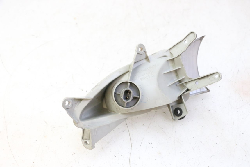 photo de CLIGNOTANT AVANT DROIT SUZUKI BURGMAN 125 (2007 - 2014) - Vue d’ensemble