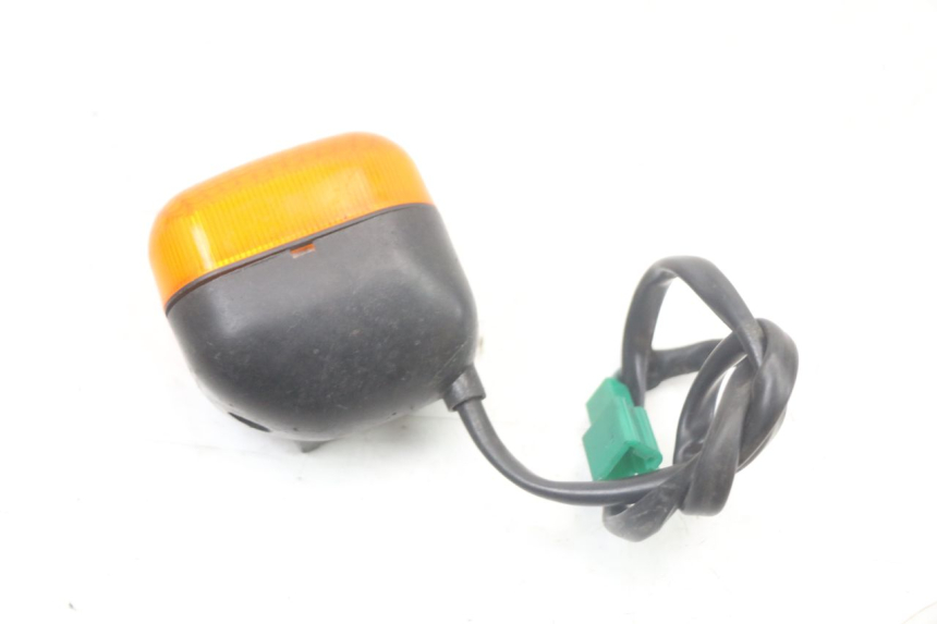 photo de CLIGNOTANT AVANT DROIT YAMAHA BW'S BWS 125 (2010 - 2013) - Autre angle de vue