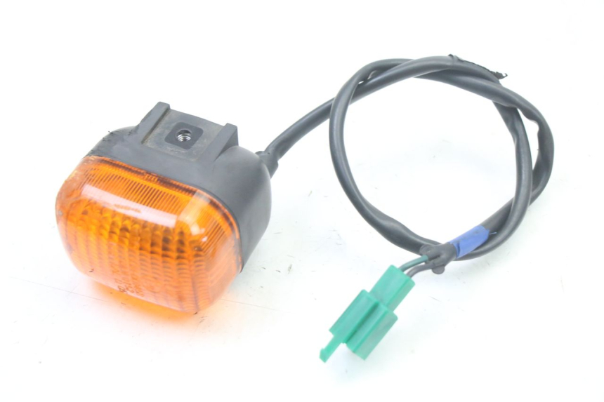 photo de CLIGNOTANT AVANT DROIT YAMAHA BW'S BWS 125 (2010 - 2013) - Autre angle de vue