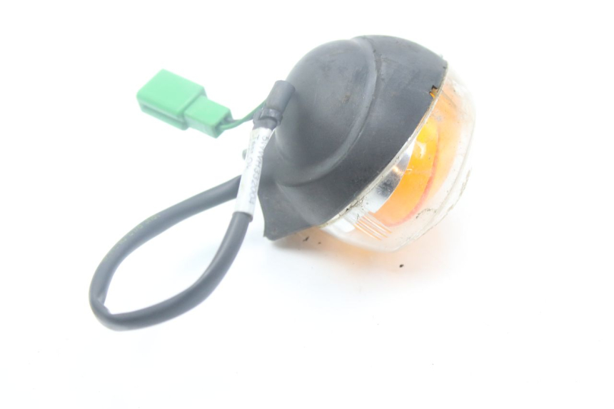 photo de CLIGNOTANT AVANT DROIT YAMAHA BW'S EASY 50 (2013 - 2016) - Gros plan technique