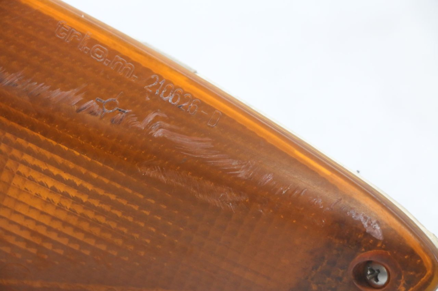 photo de CLIGNOTANT AVANT DROIT BMW C1 125 (2000 - 2003) - Détail de la pièce