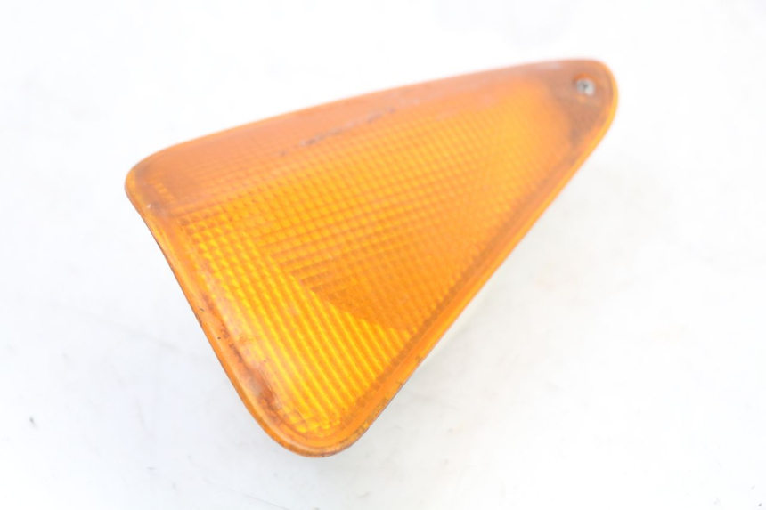 photo de CLIGNOTANT AVANT DROIT BMW C1 125 (2000 - 2003) - Autre angle de vue