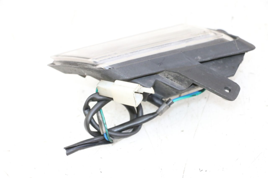 photo de CLIGNOTANT AVANT DROIT ORCAL CAVARO 4T 50 (2019 - 2023) - État de surface