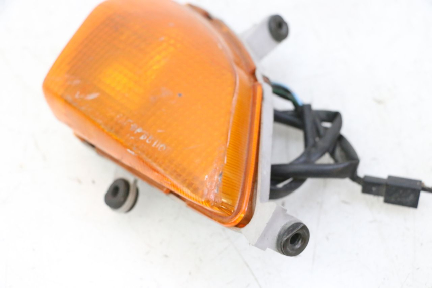 photo de CLIGNOTANT AVANT DROIT HONDA CBR F SC25 1000 (1989 - 1992) - État de surface