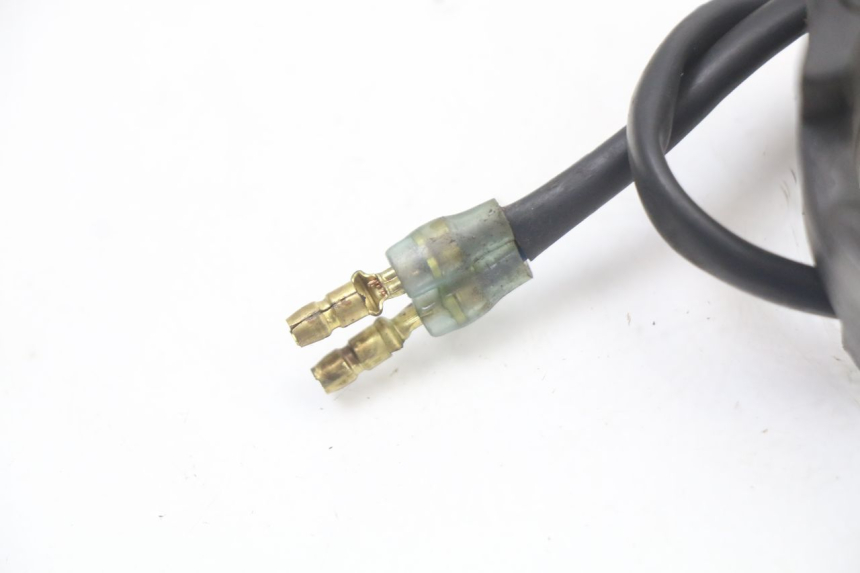 photo de CLIGNOTANT AVANT DROIT APRILIA CLASSIC 125 (1995 - 2001) - Gros plan technique