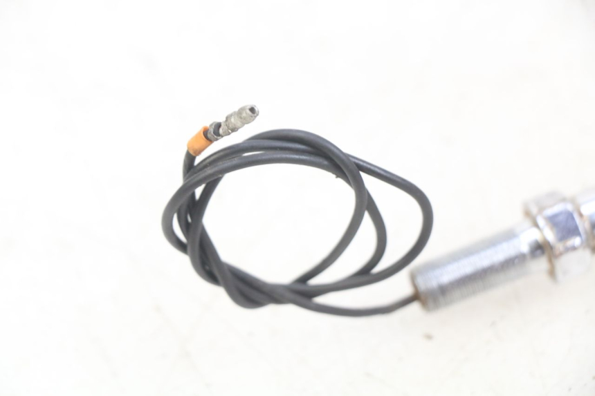 photo de CLIGNOTANT AVANT DROIT HONDA CM 125 (1983 - 2003) - Points de fixation