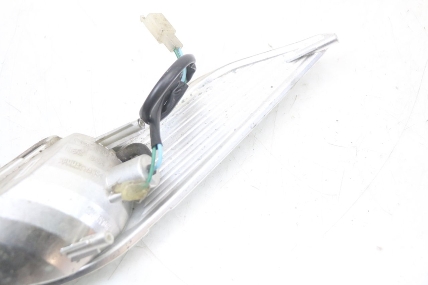 photo de CLIGNOTANT AVANT DROIT KYMCO DINK 4T 50 (2007 - 2018) - Marquages et références