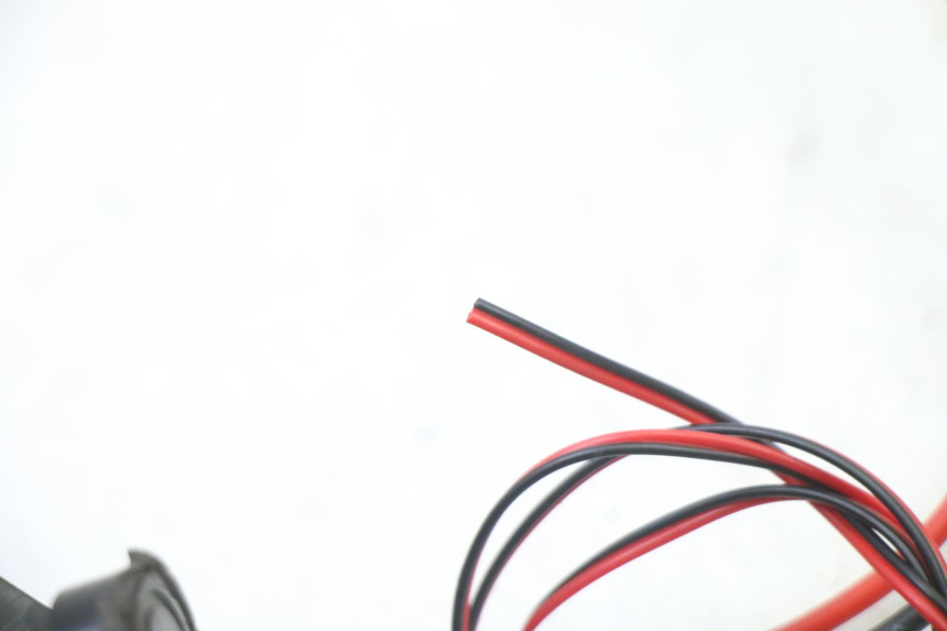 photo de CLIGNOTANT AVANT DROIT URBANGLIDE E-CROSS PRO 1 - Pièce contrôlée