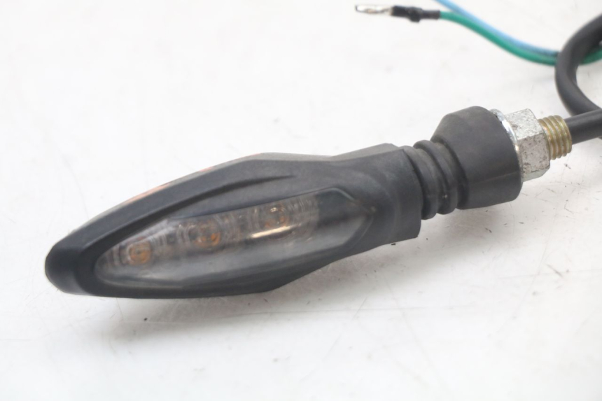 photo de CLIGNOTANT AVANT DROIT EBROH BRAVO GLE 1 (2020 - 2024) - Zoom état d’usage