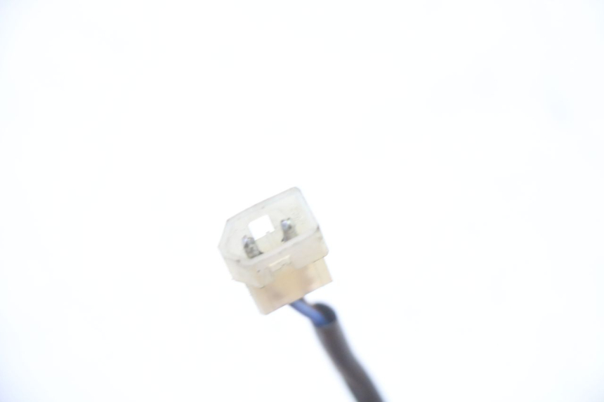 photo de CLIGNOTANT AVANT DROIT APRILIA ETX 125 (1998 - 2002) - Gros plan technique