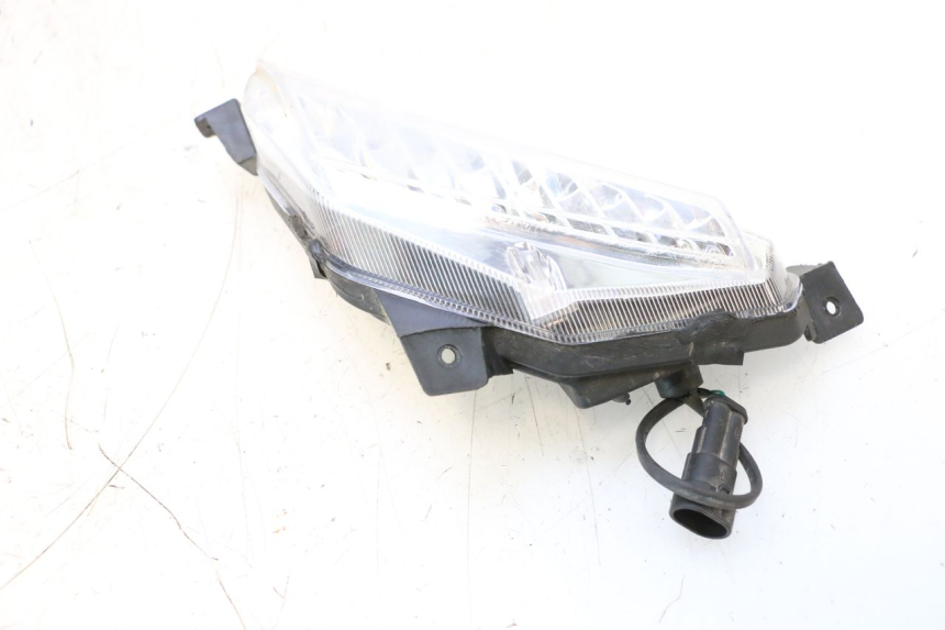 photo de CLIGNOTANT AVANT DROIT KEEWAY F-ACT FACT EVO 50 (2020 - 2026) - Détails caractéristiques