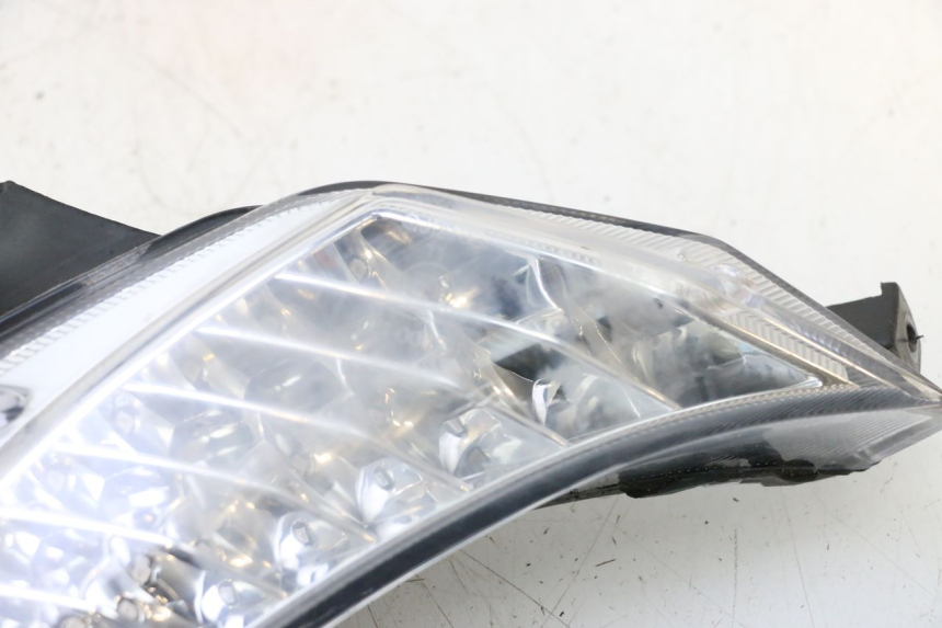 photo de CLIGNOTANT AVANT DROIT KEEWAY F-ACT FACT EVO 50 (2020 - 2026) - Gros plan technique