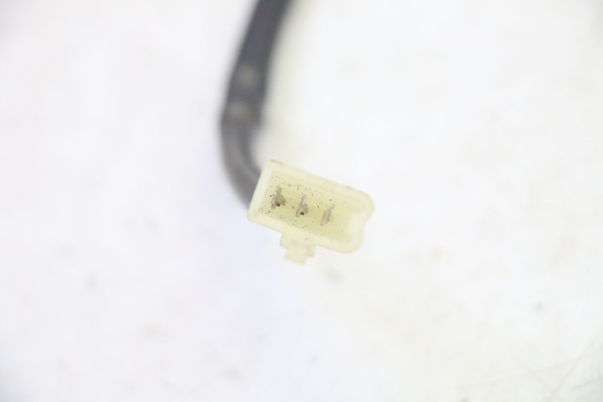 photo de CLIGNOTANT AVANT DROIT BTC FELICE SPORT 50 - Points de fixation