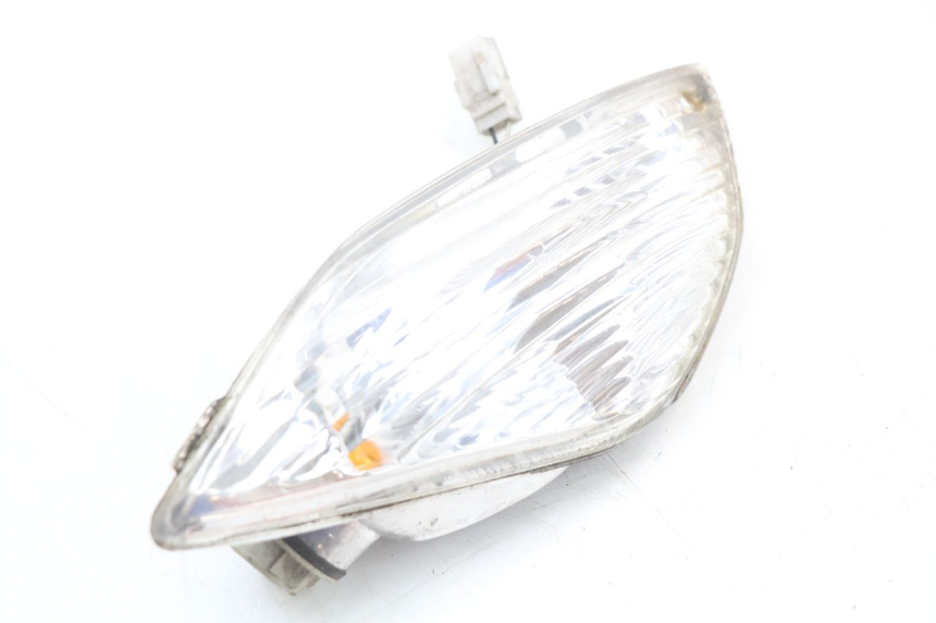 photo de CLIGNOTANT AVANT DROIT PIAGGIO FLY 4T 50 (2004 - 2010) - Détail de la pièce