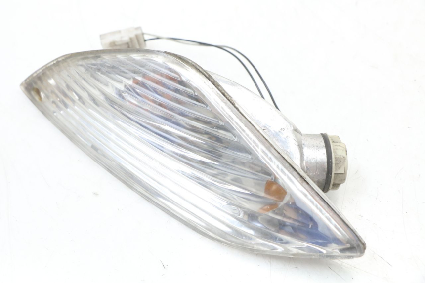 photo de CLIGNOTANT AVANT DROIT PIAGGIO FLY 4T 50 (2004 - 2010) - Zoom état d’usage