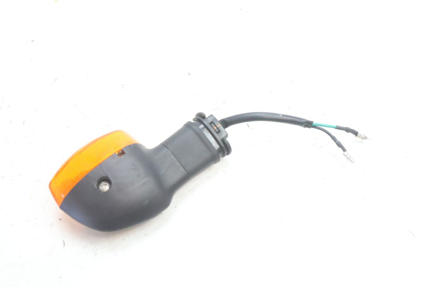 photo de CLIGNOTANT AVANT DROIT YAMAHA FZ8 800 (2010 - 2016) - Autre angle de vue