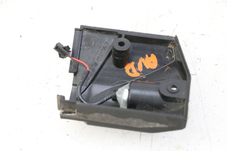 photo de CLIGNOTANT AVANT DROIT KUKIRIN G2 MASTER 1 - Zoom état d’usage