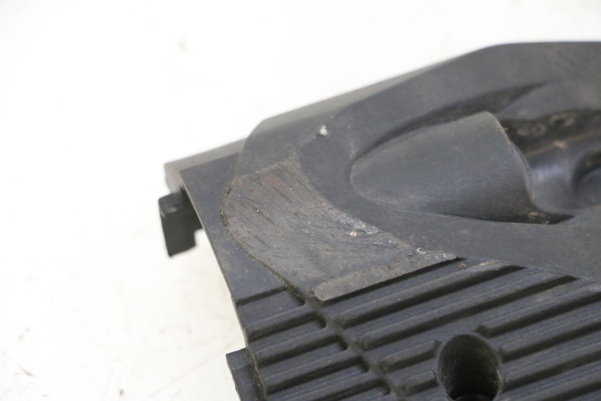 photo de CLIGNOTANT AVANT DROIT KUKIRIN G2 MASTER 1 - Points de fixation