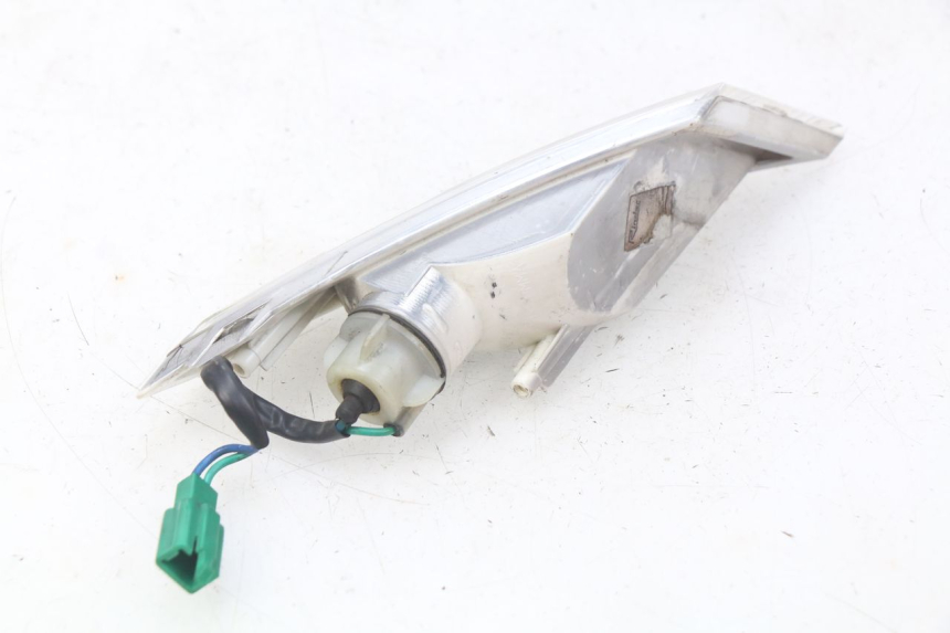 photo de CLIGNOTANT AVANT DROIT PEUGEOT GEOPOLIS 400 (2007 - 2013) - Autre angle de vue